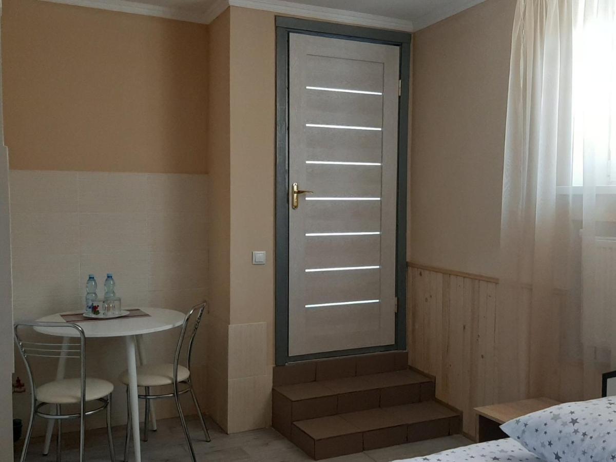 Hotel 7/24 Brovary Luaran gambar